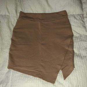 Tan body on skirt with slit